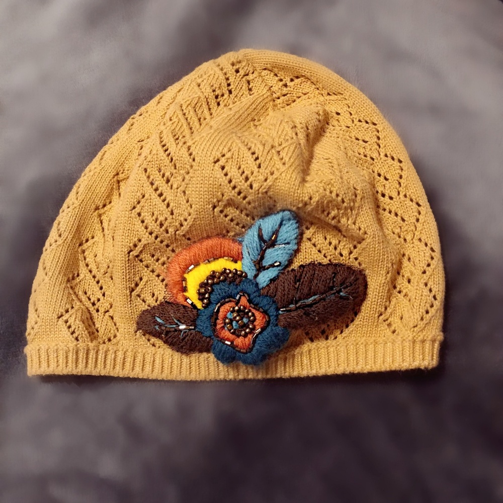 NWOT Peacock Design Beanie